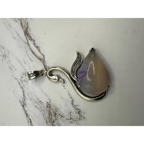 Elegant Swan Pendant with Mystical Stone - Picture 1 of 6